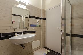 Hotel Don Giovanni 1943