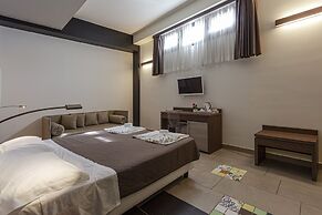 Hotel Don Giovanni 1943