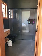 linda casa de campo nova em condominio