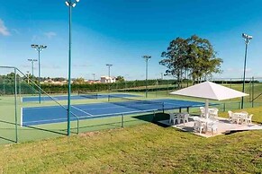 linda casa de campo nova em condominio