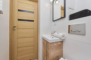 Wroclaw Old Town Nozownicza by Renters