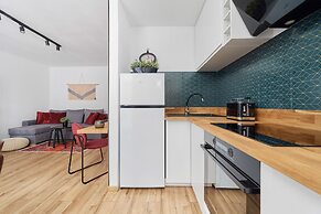 Wroclaw Old Town Nozownicza by Renters