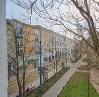 Wroclaw Old Town Nozownicza by Renters