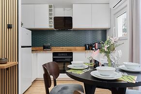 Wroclaw Old Town Nozownicza by Renters