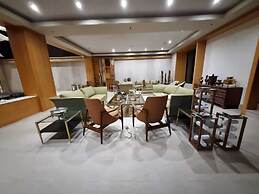 Pramod Lands End Resort, a Member of Radisson Individuals