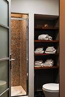 Avari Apartments - Hatton Collection