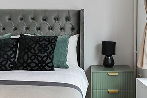 Avari Apartments - Hatton Collection