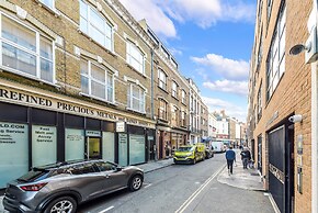 Avari Apartments - Hatton Collection