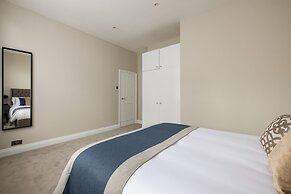 Avari Apartments - Hatton Collection