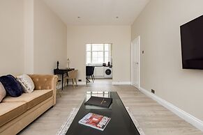 Avari Apartments - Hatton Collection