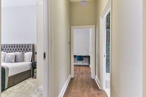 Avari Apartments - Hatton Collection