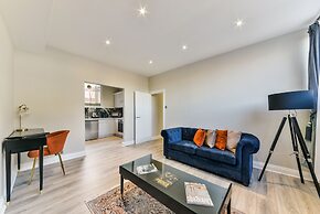 Avari Apartments - Hatton Collection