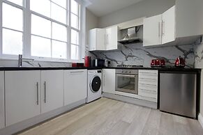 Avari Apartments - Hatton Collection