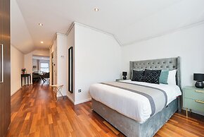 Avari Apartments - Hatton Collection