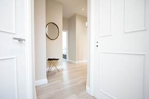 Avari Apartments - Hatton Collection