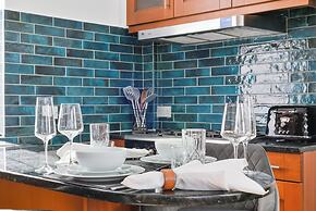 Avari Apartments - Hatton Collection