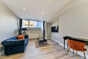 Avari Apartments - Hatton Collection