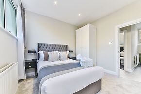 Avari Apartments - Hatton Collection