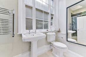 Avari Apartments - Hatton Collection