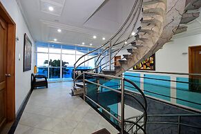 Hotel Abi Inn By GEH Suites