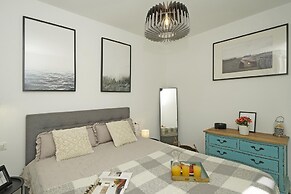 Le Giare PT 7 by Wonderful Italy