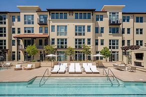 Mint House Menlo Park by Kasa