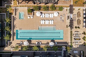 Mint House Menlo Park by Kasa