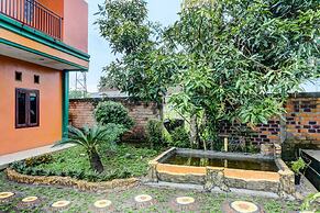 Capital O 92316 Wisma Widya Loka Pratama Near Futsal Tebing Gading