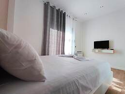 My Comfortable Villa By Vila Arial