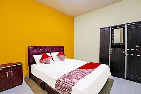 OYO 92322 Hasan House SyariahNearPelabuhan Feri Harbor Bay