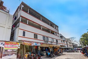 OYO 92322 Hasan House SyariahNearPelabuhan Feri Harbor Bay