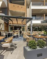 Costa De Luxe Suites