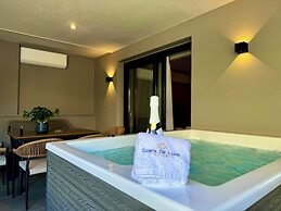 Costa De Luxe Suites