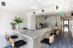 Costa De Luxe Suites