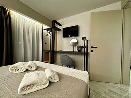 Costa De Luxe Suites