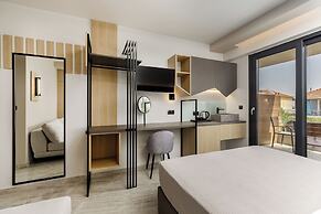 Costa De Luxe Suites