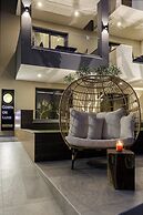 Costa De Luxe Suites