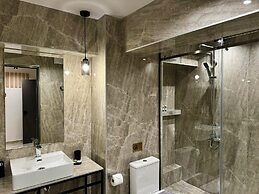 Costa De Luxe Suites