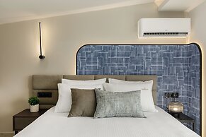 Costa De Luxe Suites