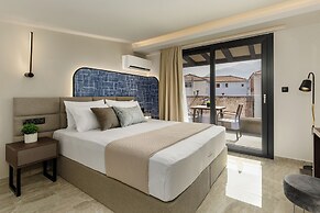 Costa De Luxe Suites