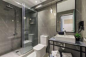 Costa De Luxe Suites