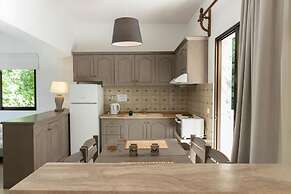 Gkaras Camp & Apartments