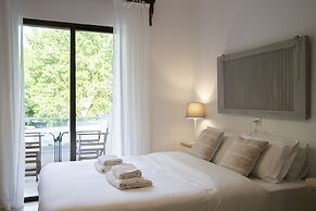 Gkaras Camp & Apartments