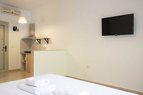 Gkaras Camp & Apartments