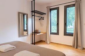 Gkaras Camp & Apartments