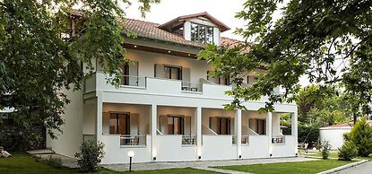 Gkaras Camp & Apartments