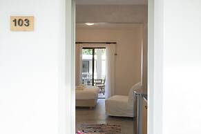 Gkaras Camp & Apartments