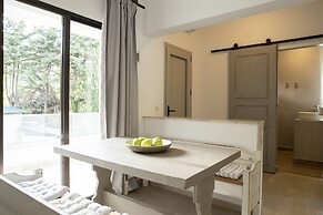 Gkaras Camp & Apartments