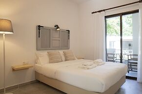 Gkaras Camp & Apartments