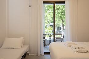 Gkaras Camp & Apartments